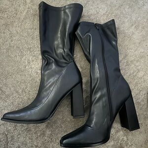 Elegant Black Women's Boots